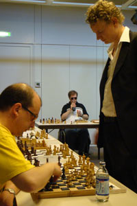 Gustafsson am Brett von O. Mller