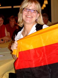 Claudia Lang im Deutschlandlook