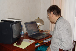 Detlef Neukirch im Hotel am Laptop