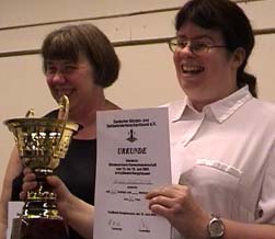 Die alte und die neue Meisterin: E. Fries und B. Dietsche