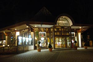 Kurhaus bei Nacht