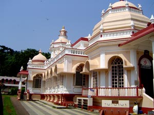 Tempel und Pal�ste sind sehenswert...