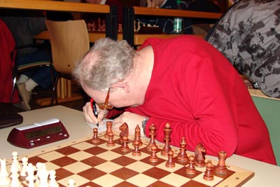 heinz Engl beim Aufbau